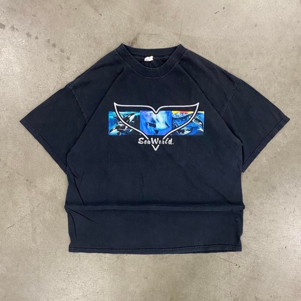 Vintage 90s SeaWorld Black Shamoo Whale Graphic Tee‎ Shirt Size L